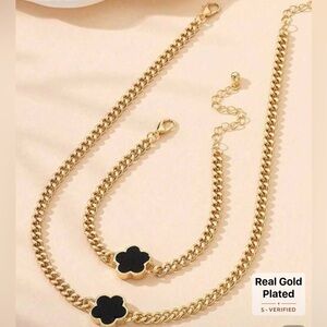 🖤 New 🖤 Gold Plated Black Flower Necklace and Bracelet Set 🖤